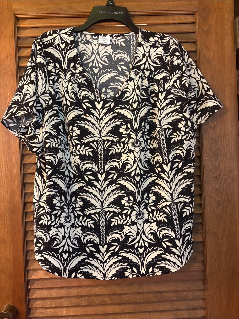 croft & barrow Black and White Short-Sleeve Printed Shirt